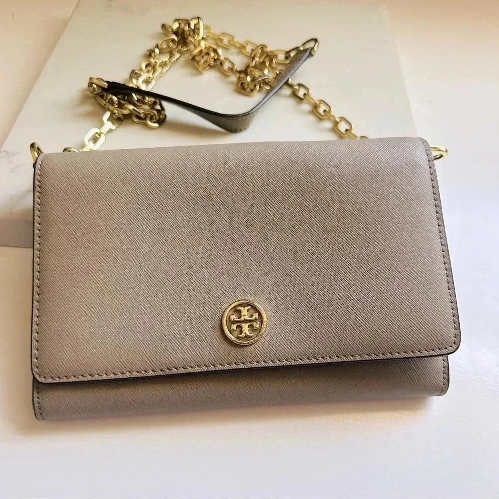 Tory Burch Robinson Leather Chain Wallet Crossbody/Clutch
